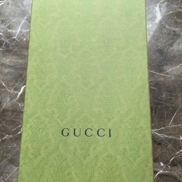 GUCCI - Picture 4 of 4
